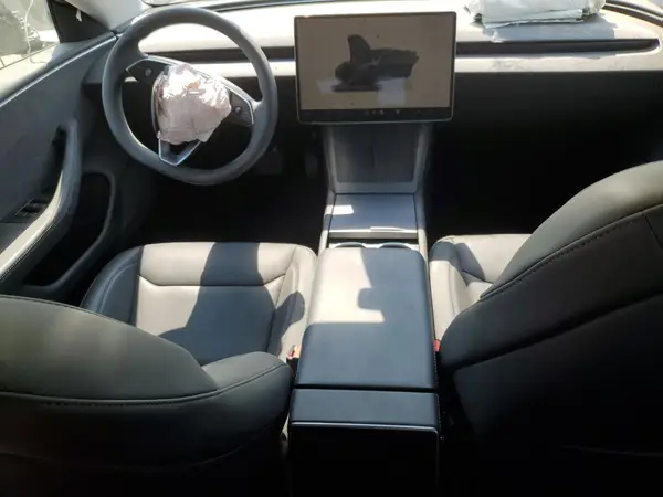 5YJ3E1EB7SF939701 2025 TESLA MODEL 3 - Image 8