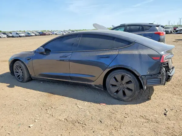 5YJ3E1EB7SF940492 2025 TESLA MODEL 3 - Image 2