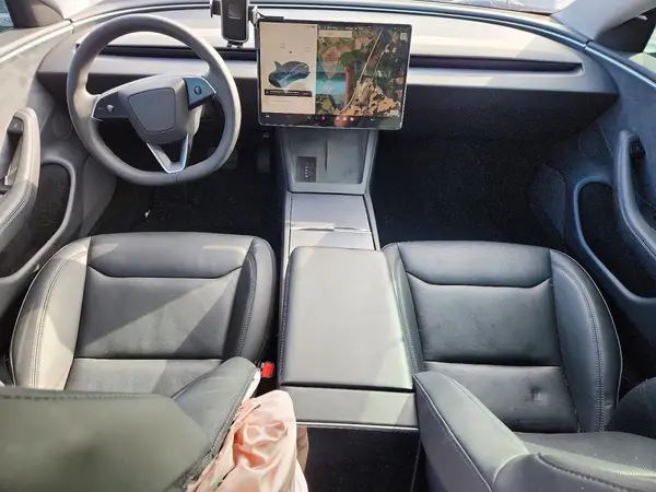 5YJ3E1EB7SF942064 2025 TESLA MODEL 3 - Image 8