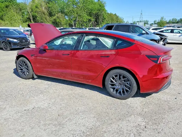 5YJ3E1EB7SF952531 2025 TESLA MODEL 3 - Image 2