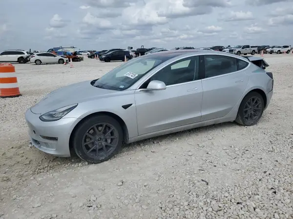 5YJ3E1EB8JF054423 2018 TESLA MODEL 3 - Image 1
