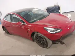 5YJ3E1EB8JF054521 2018 TESLA MODEL 3