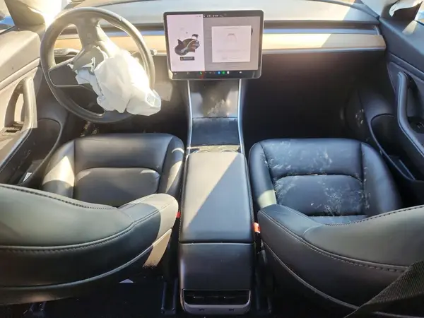 5YJ3E1EB8JF054891 2018 TESLA MODEL 3 - Image 8