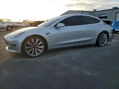 5YJ3E1EB8JF055233 2018 TESLA MODEL 3