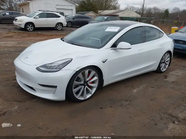 5YJ3E1EB8JF055782 2018 TESLA MODEL 3 - Image 2