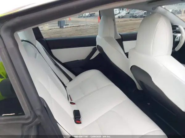5YJ3E1EB8JF055782 2018 TESLA MODEL 3 - Image 8