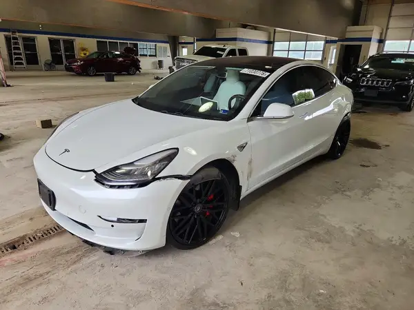 5YJ3E1EB8JF055894 2018 TESLA MODEL 3 - Image 1