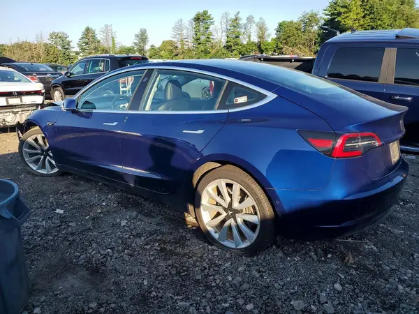 5YJ3E1EB8JF063641 2018 TESLA MODEL 3 - Image 2