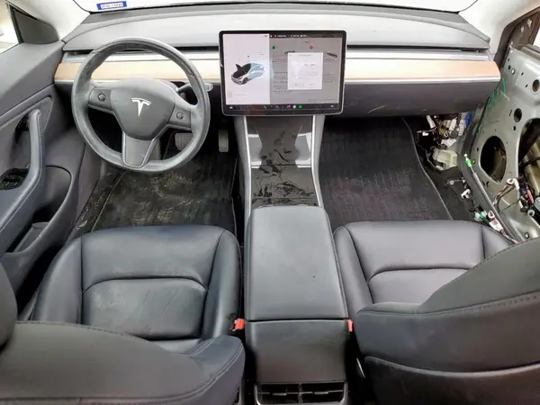 5YJ3E1EB8JF065180 2018 TESLA MODEL 3 - Image 8