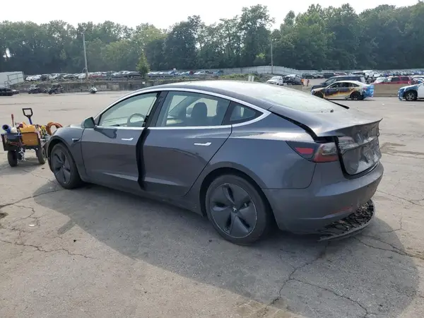 5YJ3E1EB8JF065955 2018 TESLA MODEL 3 - Image 2