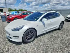 5YJ3E1EB8JF066832 2018 TESLA MODEL 3