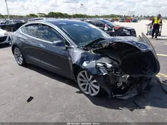 5YJ3E1EB8JF068709 2018 TESLA MODEL 3