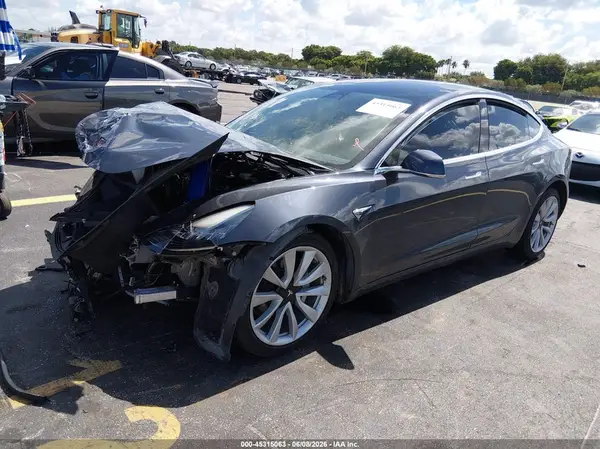 5YJ3E1EB8JF068709 2018 TESLA MODEL 3 - Image 2