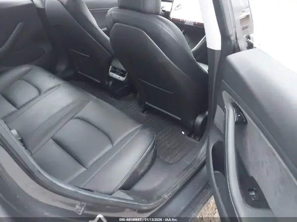 5YJ3E1EB8JF069116 2018 TESLA MODEL 3 - Image 8