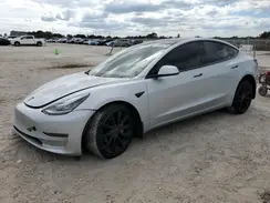 5YJ3E1EB8JF069276 2018 TESLA MODEL 3