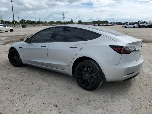 5YJ3E1EB8JF069276 2018 TESLA MODEL 3 - Image 2