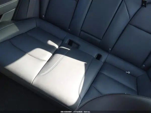 5YJ3E1EB8JF070525 2018 TESLA MODEL 3 - Image 8