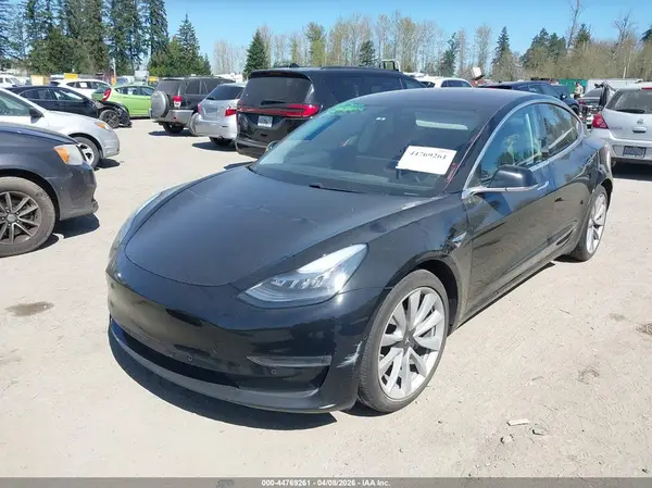 5YJ3E1EB8JF071285 2018 TESLA MODEL 3 - Image 2
