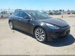5YJ3E1EB8JF071433 2018 TESLA MODEL 3