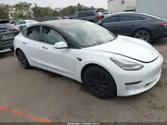 5YJ3E1EB8JF074929 2018 TESLA MODEL 3
