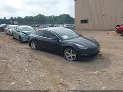 5YJ3E1EB8JF078706 2018 TESLA MODEL 3