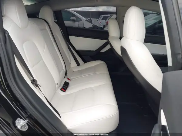 5YJ3E1EB8JF078723 2018 TESLA MODEL 3 - Image 8
