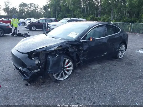 5YJ3E1EB8JF079872 2018 TESLA MODEL 3 - Image 2