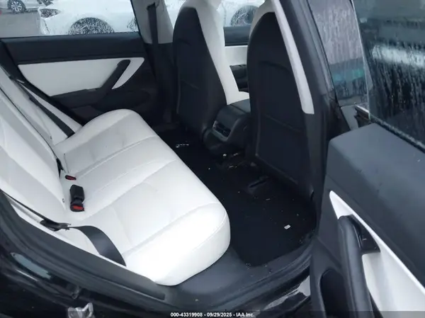 5YJ3E1EB8JF079872 2018 TESLA MODEL 3 - Image 8