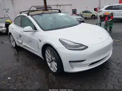 5YJ3E1EB8JF081475 2018 TESLA MODEL 3