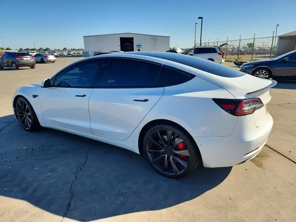 5YJ3E1EB8JF081573 2018 TESLA MODEL 3 - Image 2