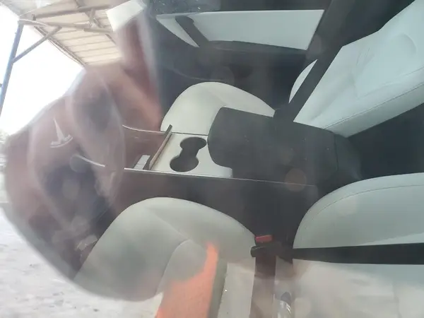 5YJ3E1EB8JF082223 2018 TESLA MODEL 3 - Image 8