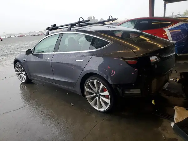 5YJ3E1EB8JF083081 2018 TESLA MODEL 3 - Image 2