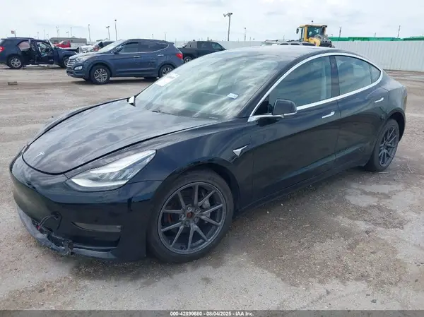 5YJ3E1EB8JF084649 2018 TESLA MODEL 3 - Image 2