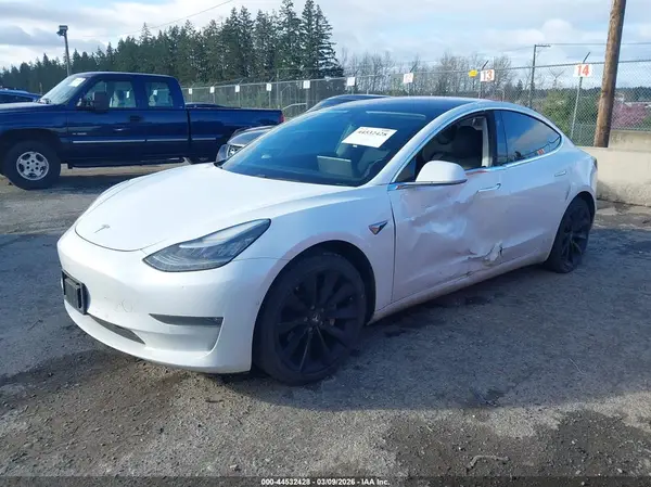 5YJ3E1EB8JF085395 2018 TESLA MODEL 3 - Image 2