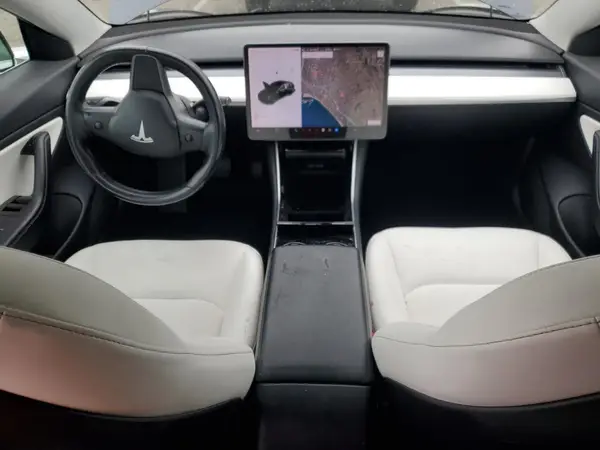 5YJ3E1EB8JF085672 2018 TESLA MODEL 3 - Image 8