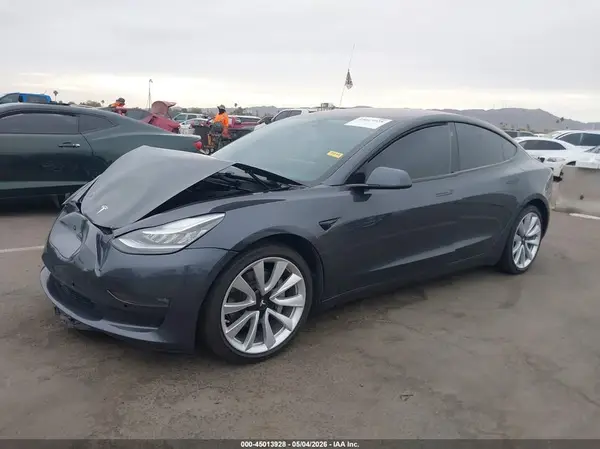 5YJ3E1EB8JF086885 2018 TESLA MODEL 3 - Image 2