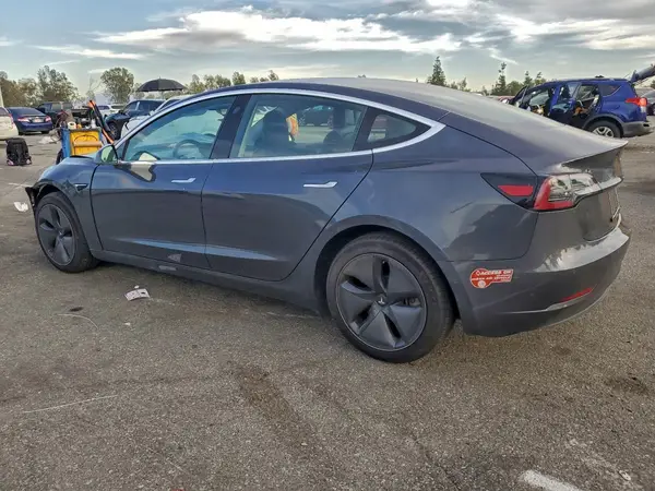 5YJ3E1EB8JF089916 2018 TESLA MODEL 3 - Image 2