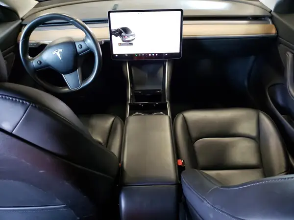 5YJ3E1EB8JF090788 2018 TESLA MODEL 3 - Image 8