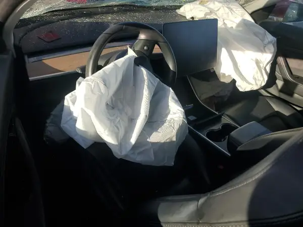 5YJ3E1EB8JF091651 2018 TESLA MODEL 3 - Image 8