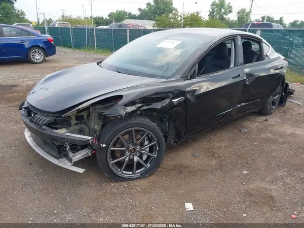5YJ3E1EB8JF093948 2018 TESLA MODEL 3 - Image 2