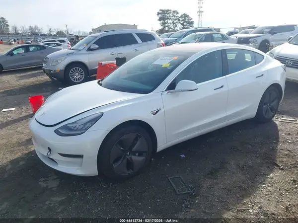 5YJ3E1EB8JF094761 2018 TESLA MODEL 3 - Image 2