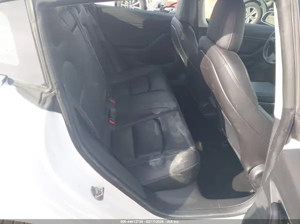 5YJ3E1EB8JF094761 2018 TESLA MODEL 3 - Image 8