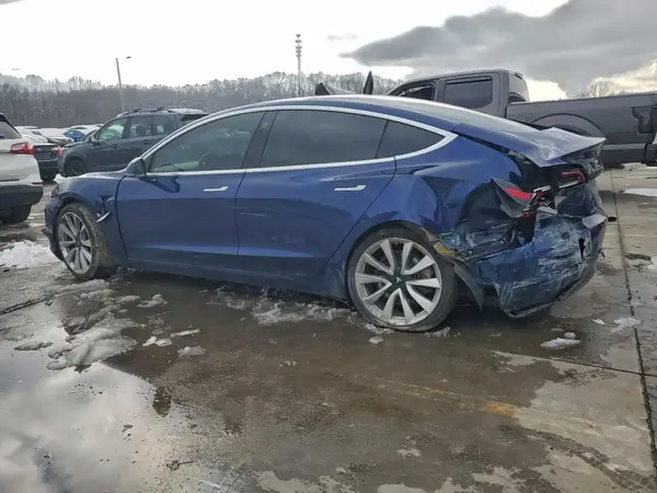 5YJ3E1EB8JF097840 2018 TESLA MODEL 3 - Image 2