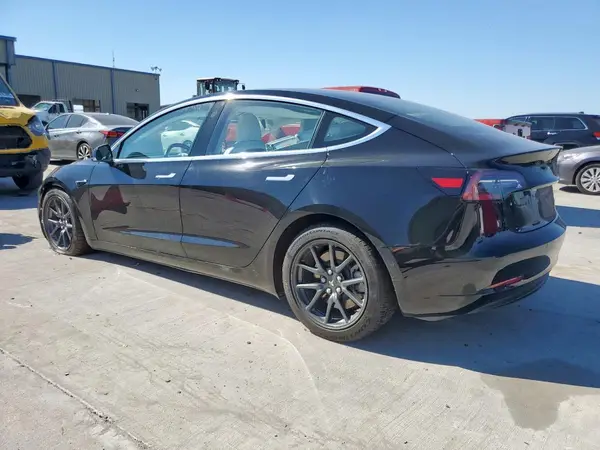 5YJ3E1EB8JF099152 2018 TESLA MODEL 3 - Image 2
