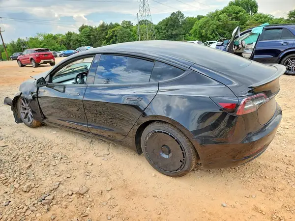 5YJ3E1EB8JF099216 2018 TESLA MODEL 3 - Image 2