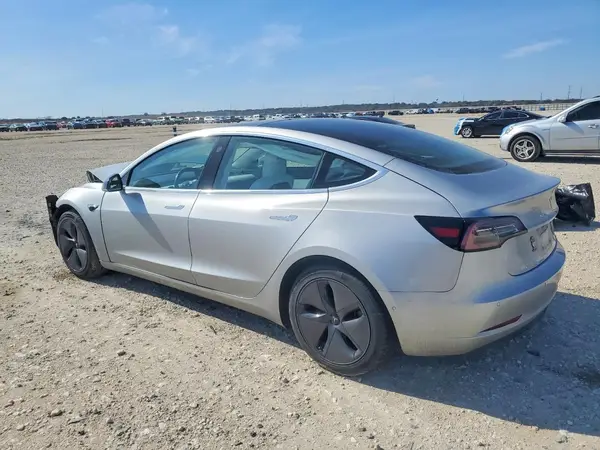 5YJ3E1EB8JF099507 2018 TESLA MODEL 3 - Image 2