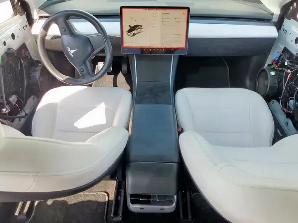 5YJ3E1EB8JF099961 2018 TESLA MODEL 3 - Image 8