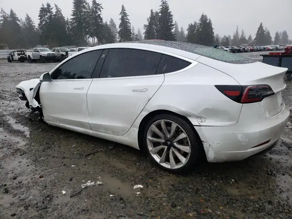 5YJ3E1EB8JF101174 2018 TESLA MODEL 3 - Image 2