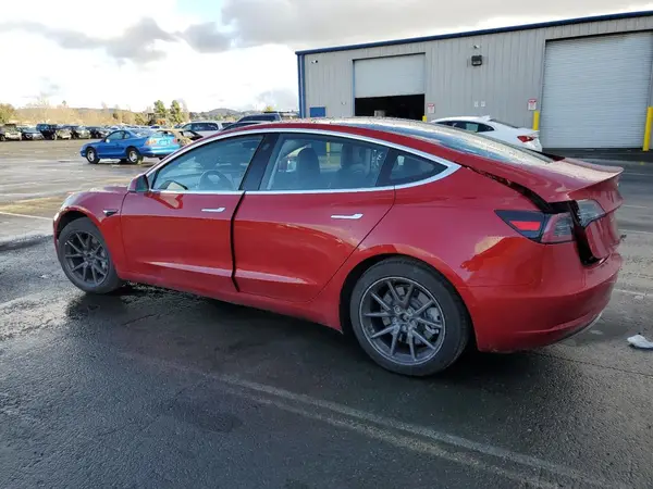 5YJ3E1EB8JF104785 2018 TESLA MODEL 3 - Image 2