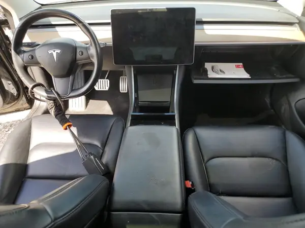 5YJ3E1EB8JF105418 2018 TESLA MODEL 3 - Image 8